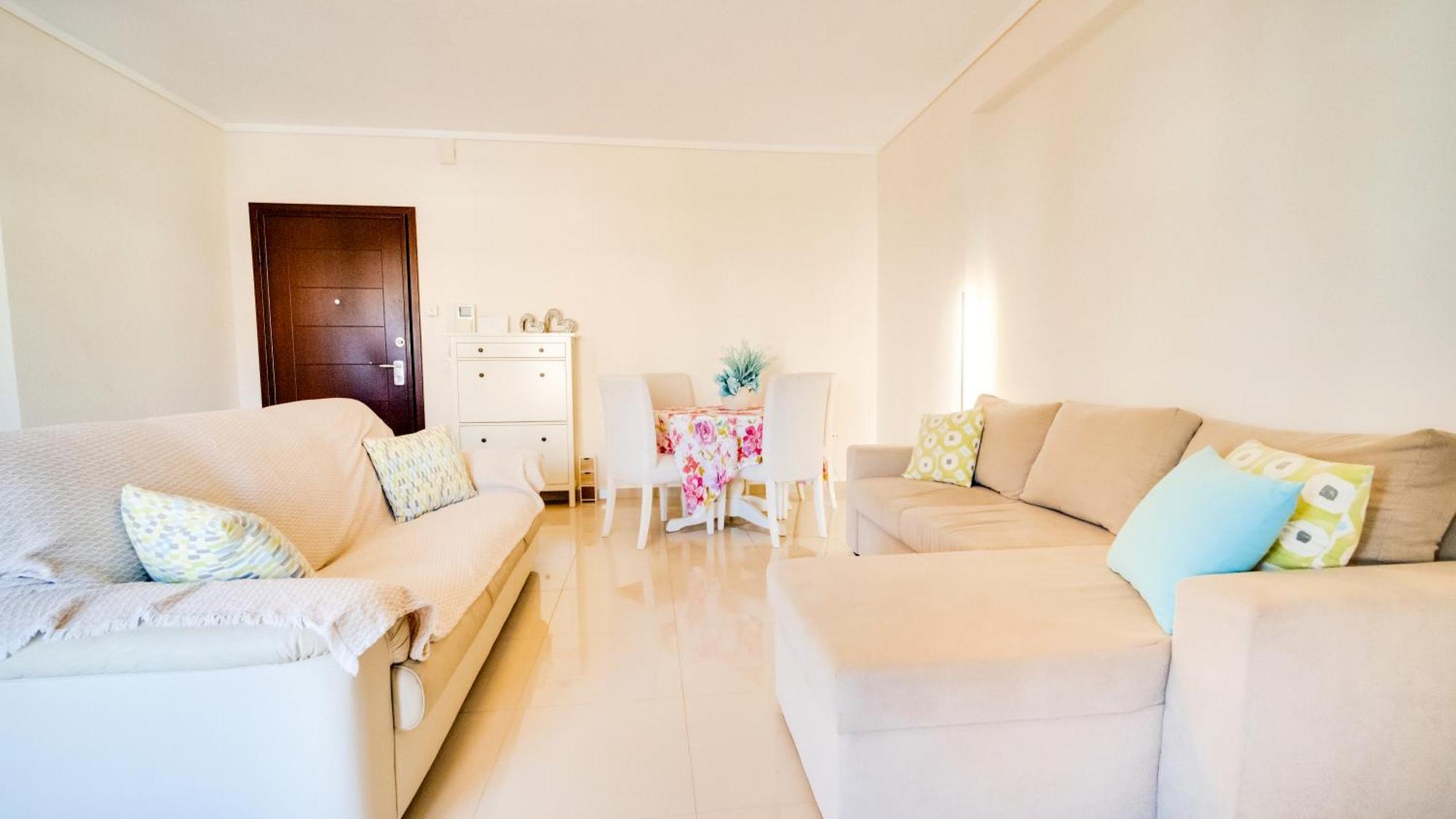 Luxury And Sunny Apartment 250 Mts From The Beach!! Peraía Екстериор снимка